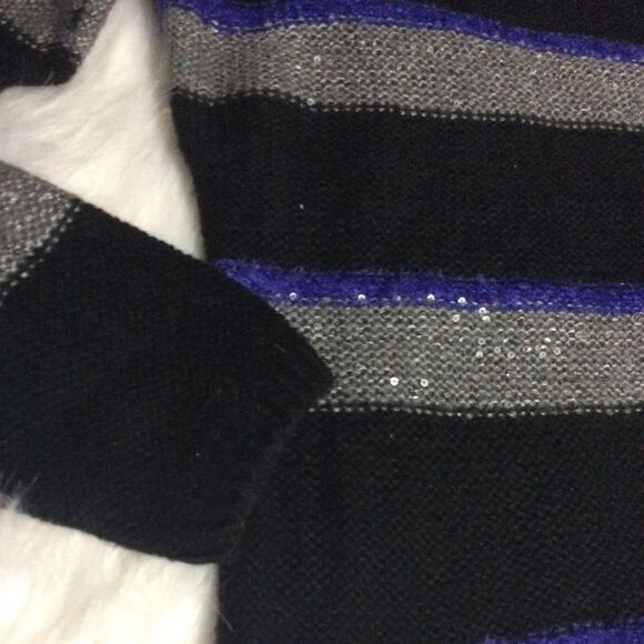 Striped Knit Sweater - Picture 6 of 7